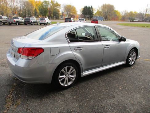 Used 2014 Subaru Legacy 2.5i Premium image 9