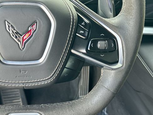 Used 2025 Chevrolet Corvette Z06 RWD image 19