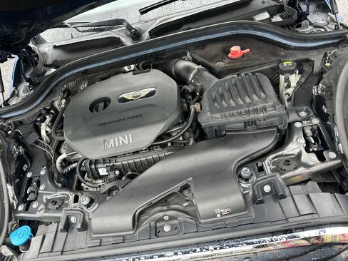 Used 2016 MINI Cooper 4-Door Hardtop image 21