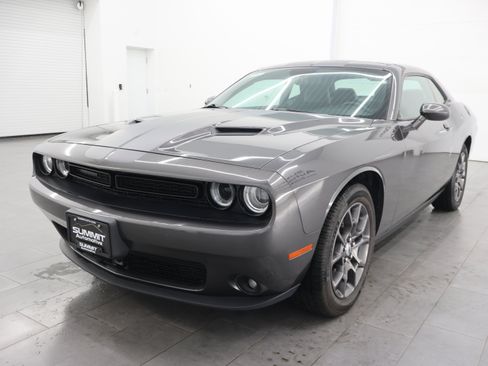 Used 2018 Dodge Challenger GT AWD/4WD image 7