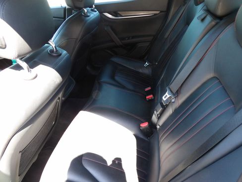 Used 2016 Maserati Ghibli Sedan 4D image 12