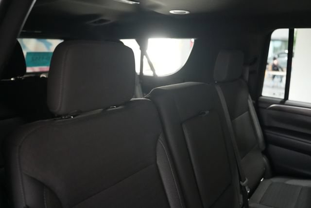 Used 2021 Chevrolet Suburban LS AWD/4WD image 19