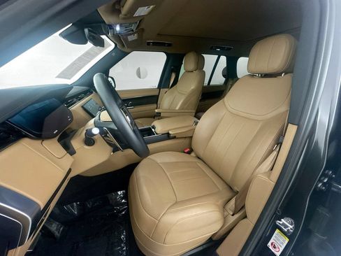 Used 2025 Land Rover Range Rover SE AWD/4WD image 21