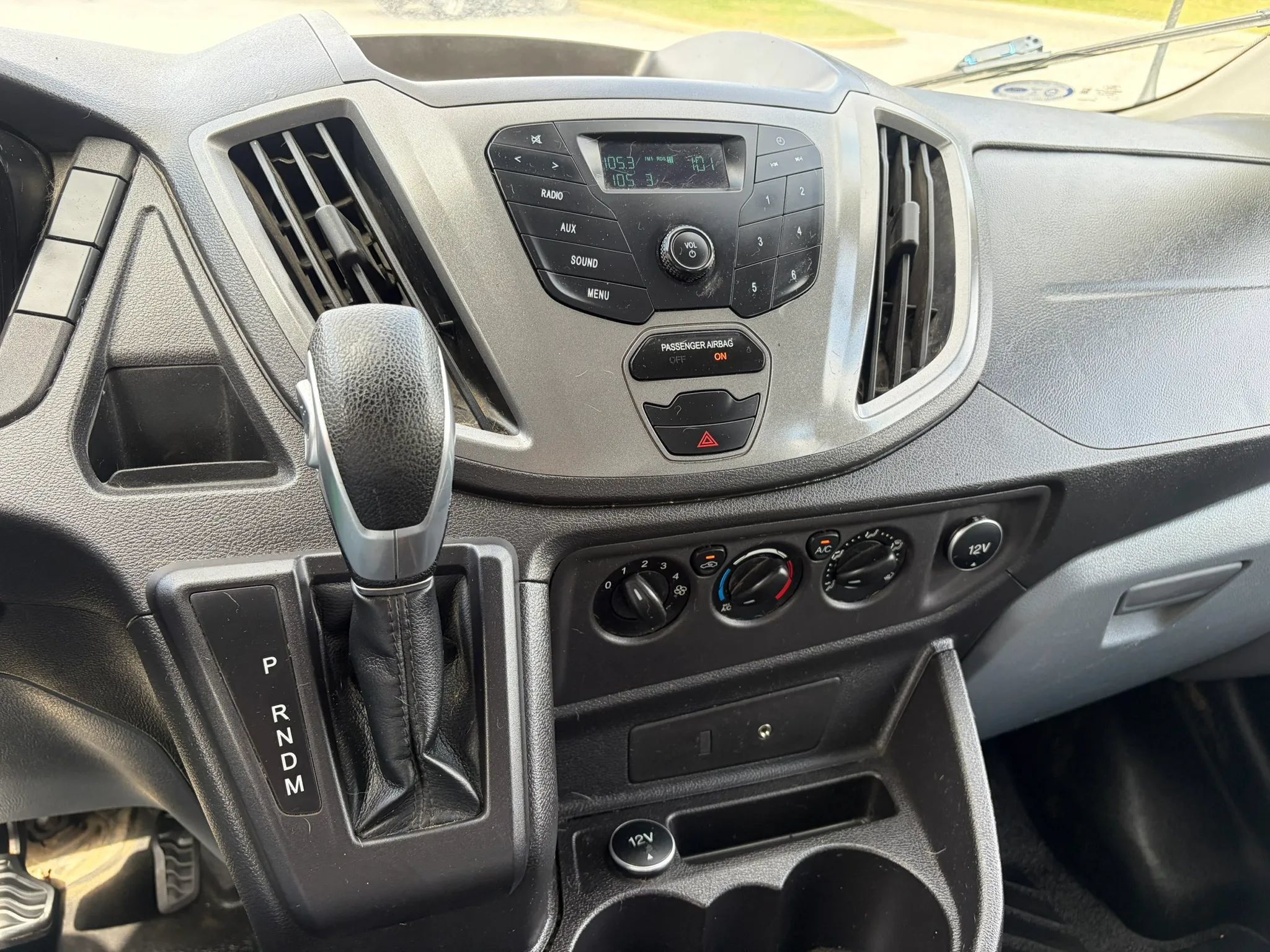 Used 2016 Ford Transit 250 130 Low Roof w/ Exterior Upgrade Package RWD image 34