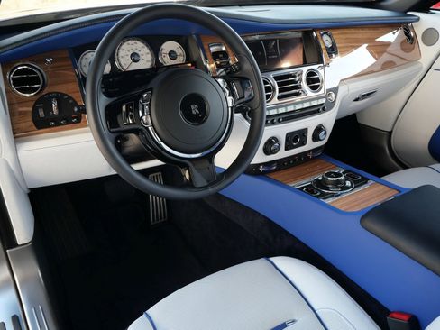 Certified 2019 Rolls-Royce Wraith image 26