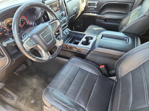 Used 2015 GMC Sierra 1500 Denali w/ Driver Alert Package AWD/4WD image 9