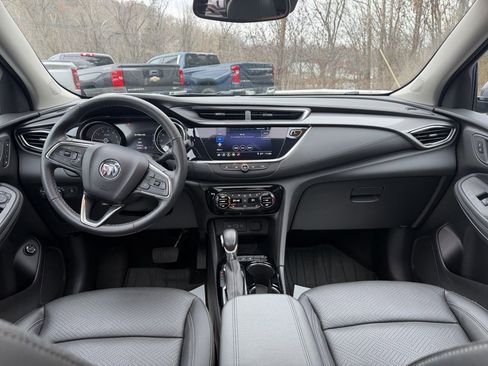 Used 2022 Buick Encore GX Essence w/ Experience Buick Package image 17
