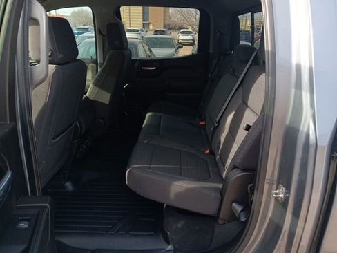 Used 2022 Chevrolet Silverado 1500 LT w/ Z71 Off-Road Package image 27