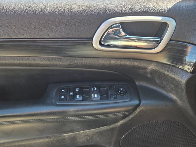 Used 2020 Jeep Grand Cherokee Laredo w/ Laredo X Package RWD image 28