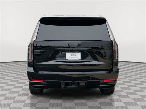 Used 2025 Cadillac Escalade ESV Sport Platinum AWD/4WD image 6