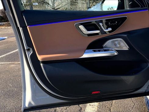 New 2026 Mercedes-Benz E 53 AMG e 4MATIC Sedan image 14