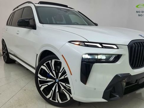 Used 2025 BMW X7 M60i AWD/4WD image 1