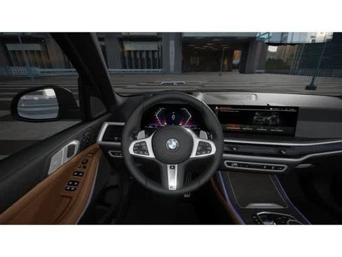 New 2027 BMW X7 xDrive40i w/ Executive Package AWD/4WD image 13