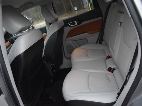 Used 2022 Jeep Compass Limited image 20