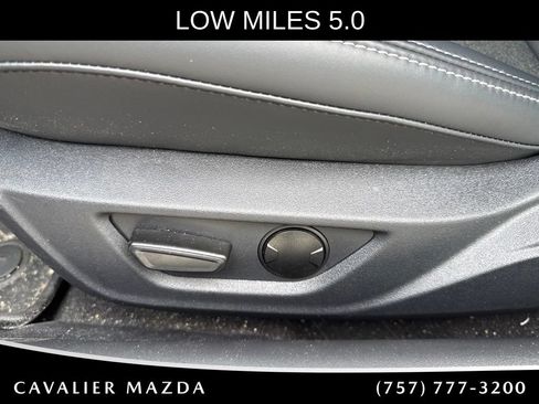 Used 2025 Ford Mustang GT RWD image 12