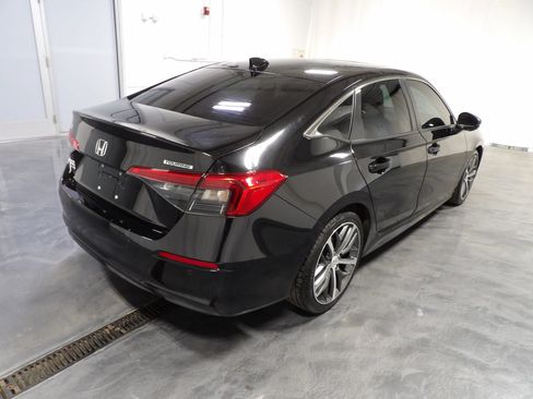 Used 2022 Honda Civic Touring image 4