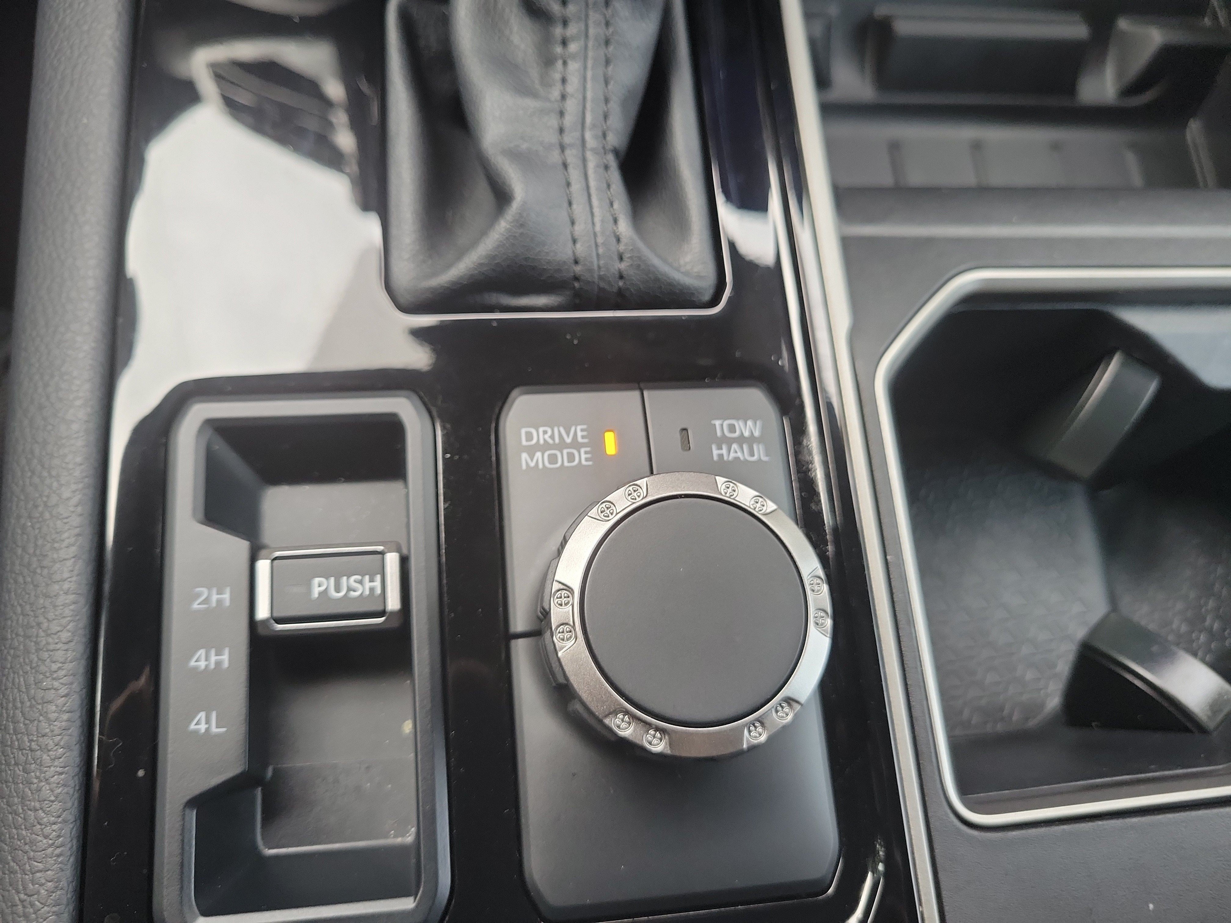 Certified 2025 Toyota Tundra Limited AWD/4WD image 29