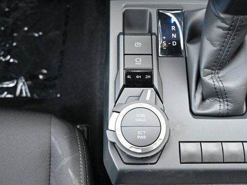 New 2026 Toyota Tacoma SR5 image 21