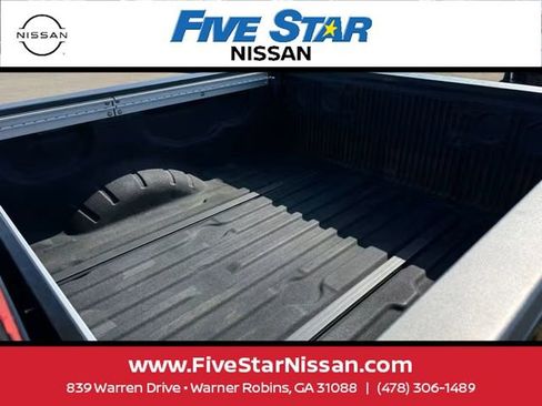 Used 2021 Nissan Titan PRO-4X w/ Pro-4x Convenience Package AWD/4WD image 8