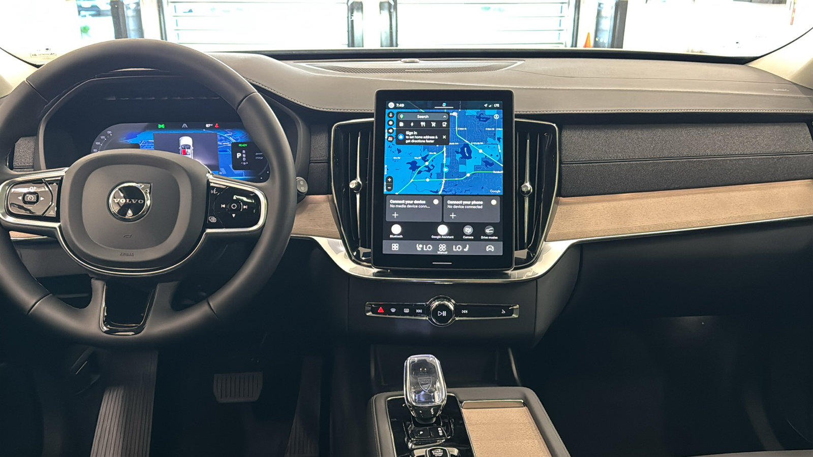 New 2026 Volvo XC90 T8 Plus w/ Protection Package Premier AWD/4WD image 11