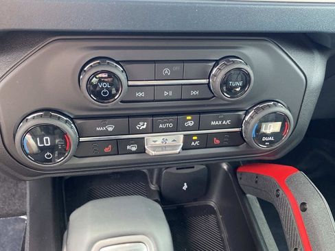 New 2026 Ford Bronco Heritage Edition AWD/4WD image 16