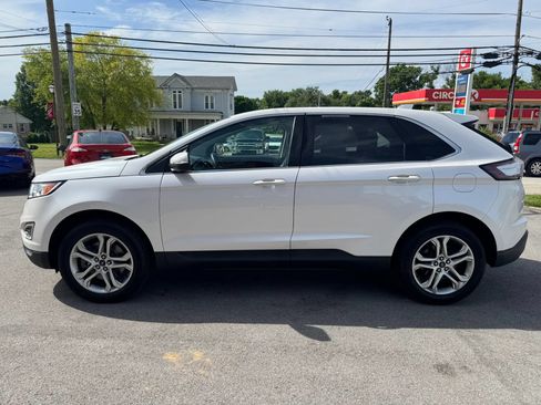 Used 2018 Ford Edge Titanium w/ Technology Package AWD/4WD image 8