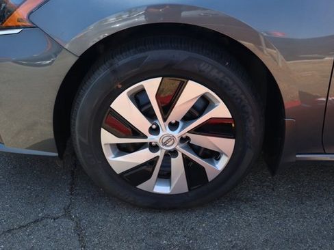 New 2025 Nissan Altima 2.5 S image 11