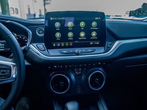 Used 2023 Chevrolet Blazer LT w/ Sound & Technology Package image 16