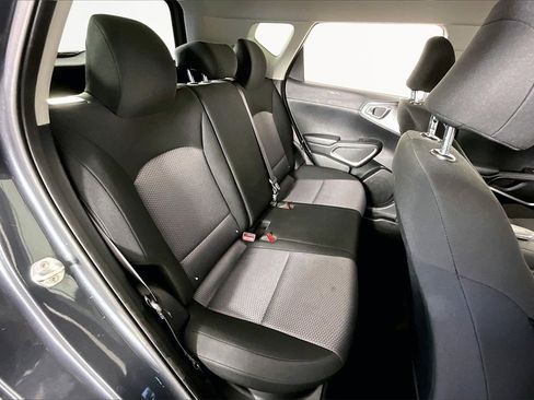 Used 2023 Kia Soul LX w/ LX Technology Package image 25