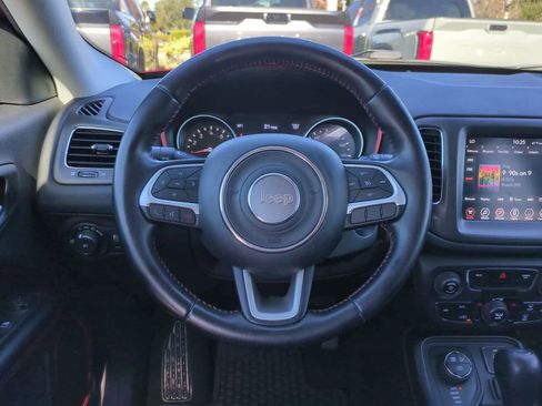 Used 2020 Jeep Compass Trailhawk image 15