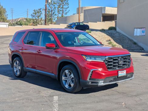 New 2025 Honda Pilot EX-L image 3