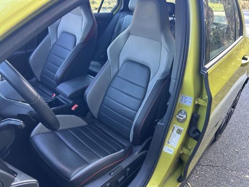 Used 2022 Volkswagen GTI Autobahn image 11