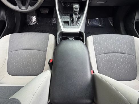 Used 2020 Toyota RAV4 XLE AWD/4WD image 47