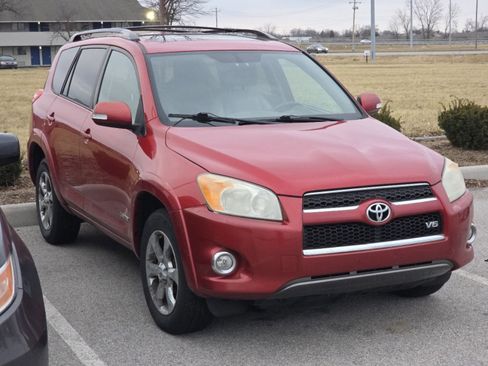 Used 2009 Toyota RAV4 Limited image 2
