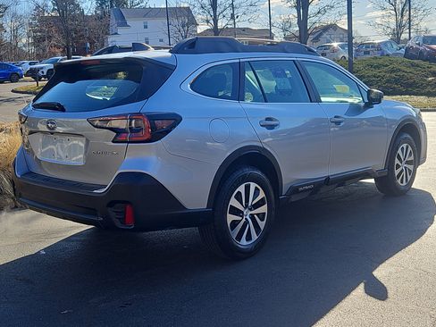 Used 2021 Subaru Outback 2.5i image 2