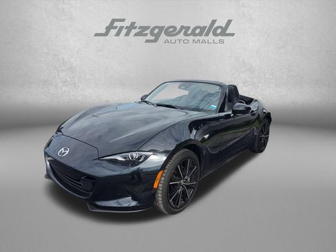 Used 2024 MAZDA MX-5 Miata Grand Touring RWD image 2