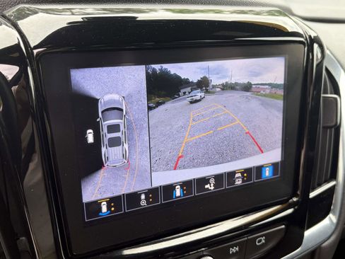 Used 2023 Chevrolet Traverse RS w/ LPO, Floor Liner Package FWD image 13