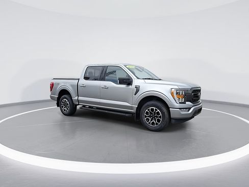 Used 2022 Ford F150 XLT w/ Equipment Group 302A High AWD/4WD image 2