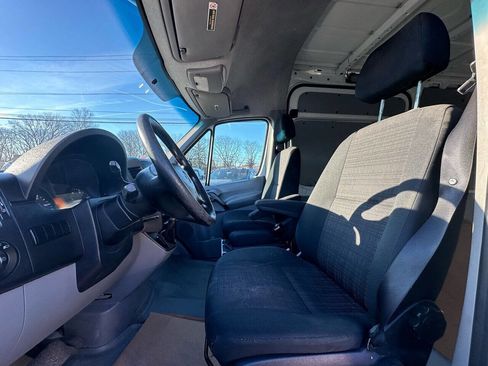 Used 2015 Mercedes-Benz Sprinter 3500 image 10