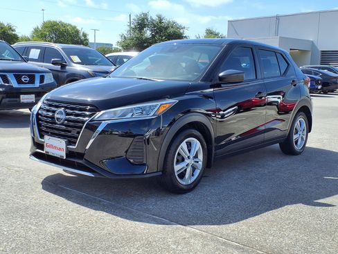Used 2022 Nissan Kicks S FWD image 21
