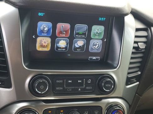 Used 2019 Chevrolet Suburban LT RWD image 24