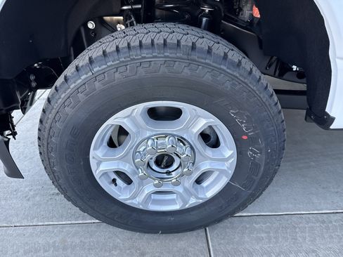 New 2026 Ford F350 XLT w/ FX4 Off-Road Package image 9