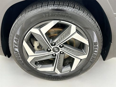 Used 2023 Hyundai Tucson Limited image 31