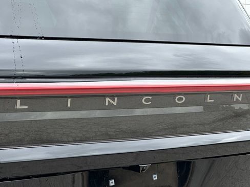 New 2026 Lincoln Navigator L Reserve AWD/4WD image 27