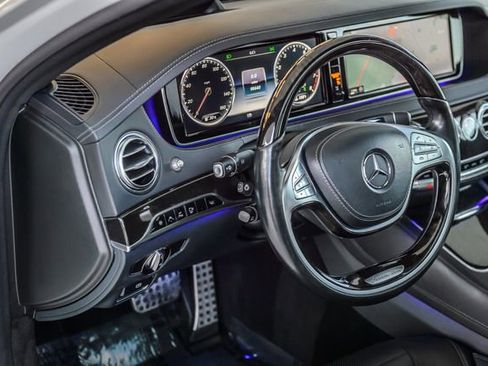 Used 2015 Mercedes-Benz S 550 Sedan image 31