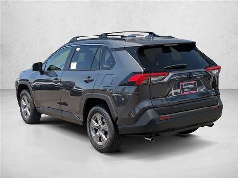 Used 2024 Toyota RAV4 LE AWD/4WD image 9