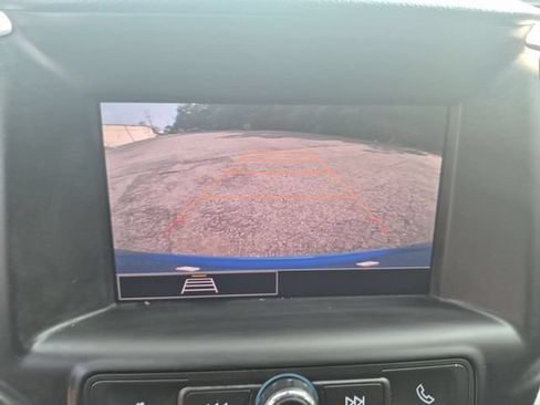 Used 2024 GMC Terrain SLE w/ Driver Convenience Package FWD image 24