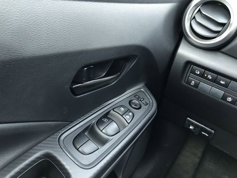 New 2025 Nissan Versa S w/ Trunk Package image 20