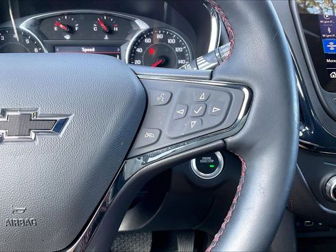 Used 2024 Chevrolet Equinox RS FWD image 19