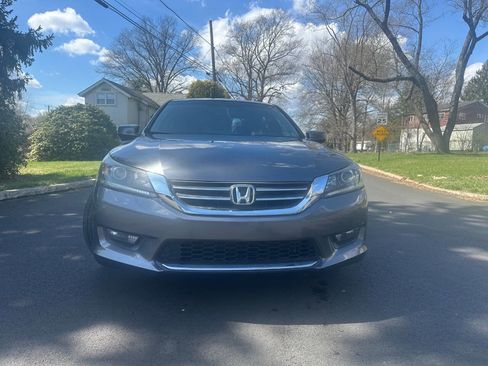 Used 2015 Honda Accord EX image 3